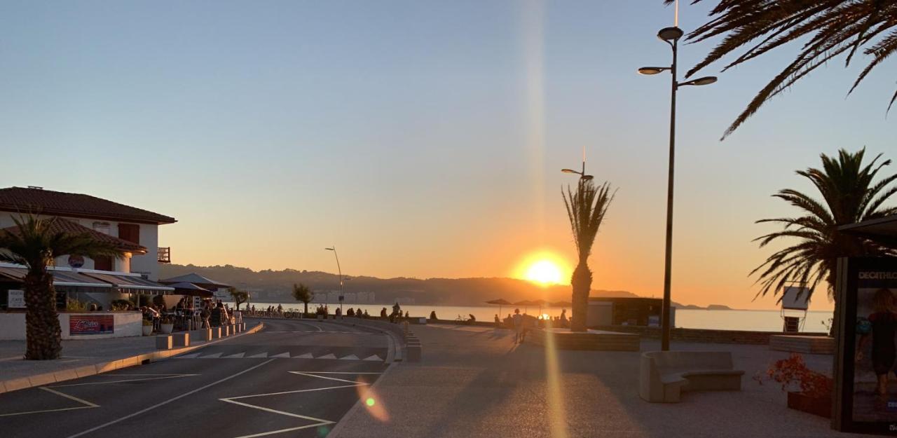 Appartement A Hendaye Avec Piscine Et A Cote De La Plage ภายนอก รูปภาพ